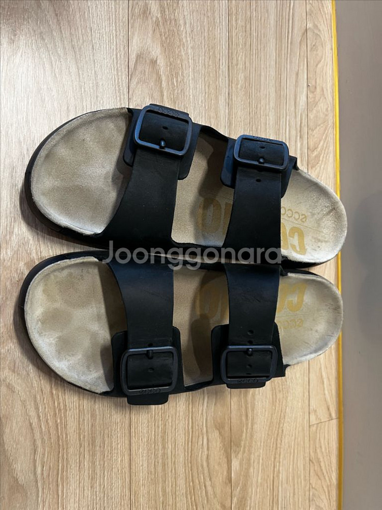 ECCO 코즈모 샌들 270--1