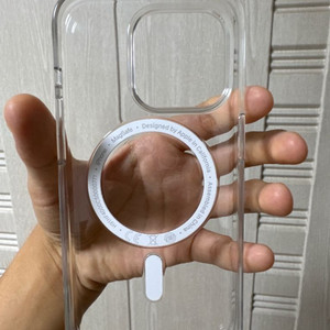 아이폰15 Pro 정품 맥세이프 케이스 싸게 팝니다