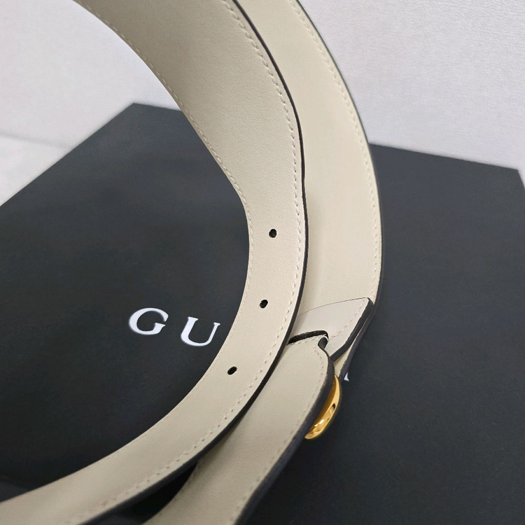 구찌 홀스빗 레더 여성 벨트 80사이즈 판매--2