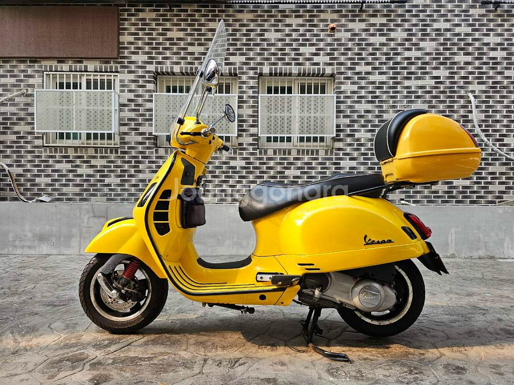 베스파 gts 300 2016년식 오늘 사면 320--2