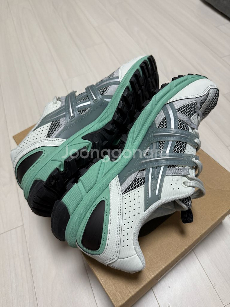 아식스 젤 소노마 1550 사이즈(270)--3