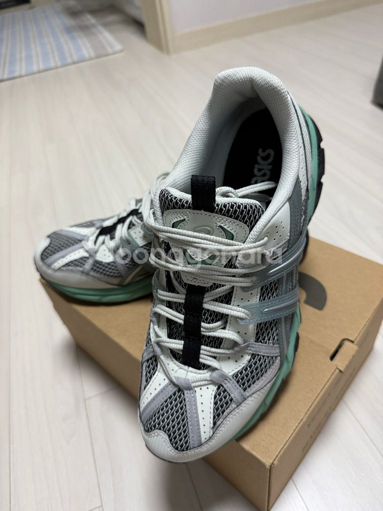 아식스 젤 소노마 1550 사이즈(270)--4