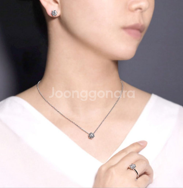 [새상품]1캐럿 티파니 6발 목걸이 알러지방지 고급소재--2