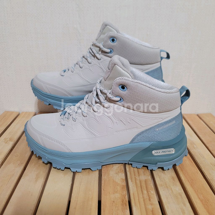 스케쳐스 맥스 프로텍트 등산화 트레킹화 235--1