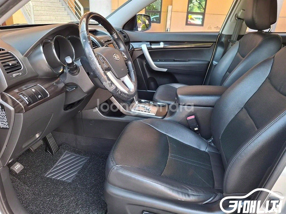 [기아]쏘렌토 R 디젤 2WD 2.2 TLX 최고급형--8