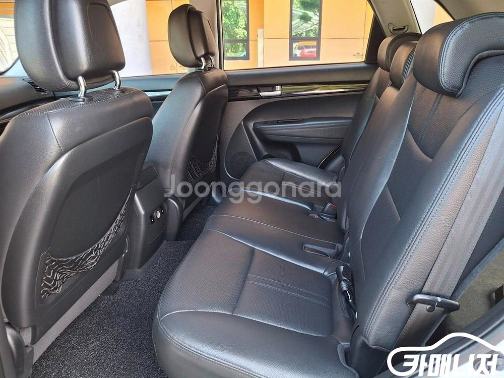 [기아]쏘렌토 R 디젤 2WD 2.2 TLX 최고급형--9