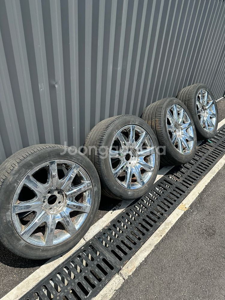 에쿠스 VI 19인치 휠타이어--0