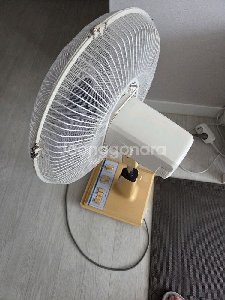 삼성 빈티지 탁상형 선풍기 모델 SF-1406W--1