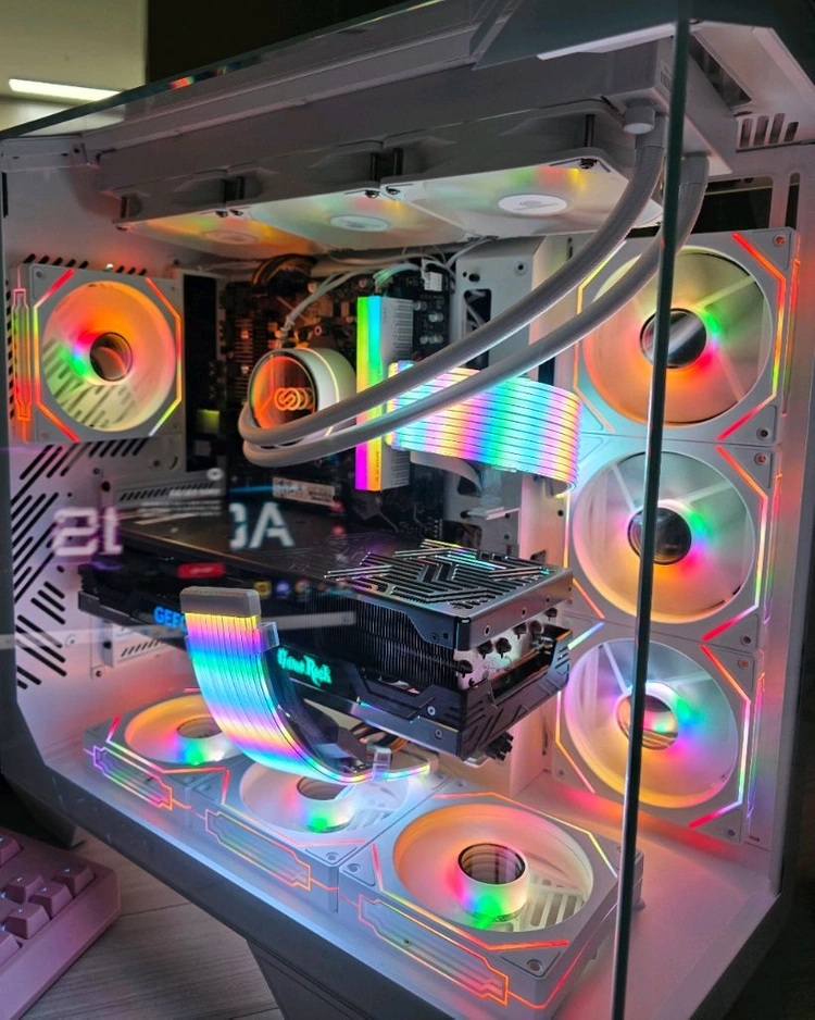 라이젠7 7800X3D RTX4080 고사양 본체 이미지