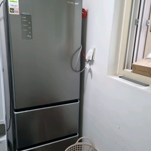 딤채 스탠드김치냉장고 330L 22년제조 배송o