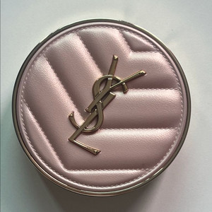 입생로랑쿠션 B25