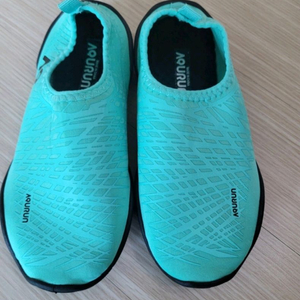 아쿠런 워터슈즈 200,210사이즈있어요