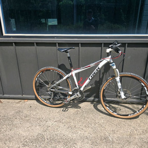 트렉 8500