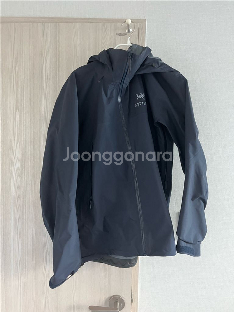 아크테릭스 베타 AR 자켓 L(블랙사파이어)--0
