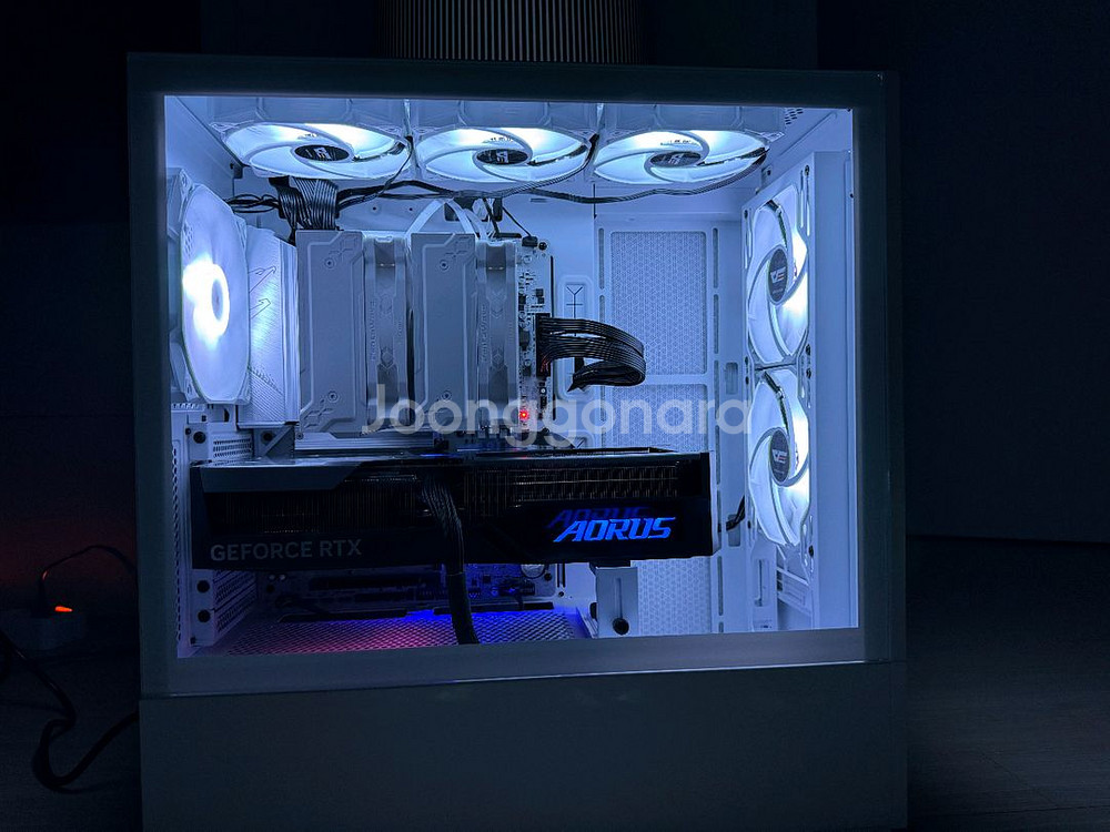 개인 7800x3d 4070super 게이밍 PC 본체--1