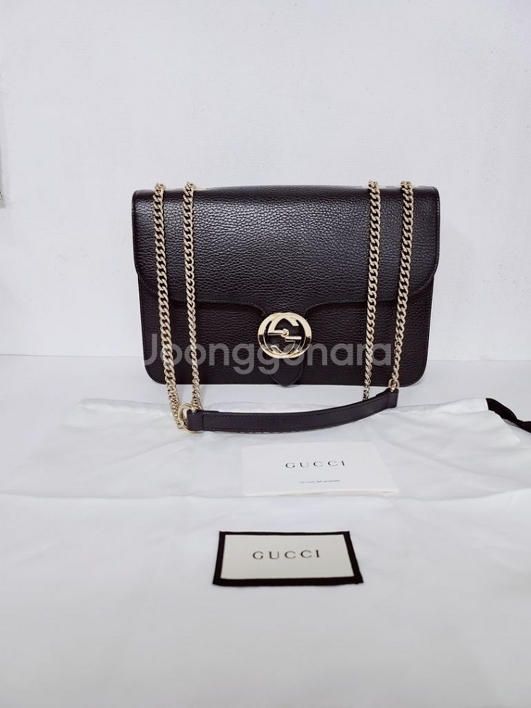 구찌 GG 인터로킹 금장 체인 미디움 숄더백--0
