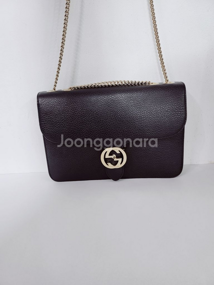 구찌 GG 인터로킹 금장 체인 미디움 숄더백--3