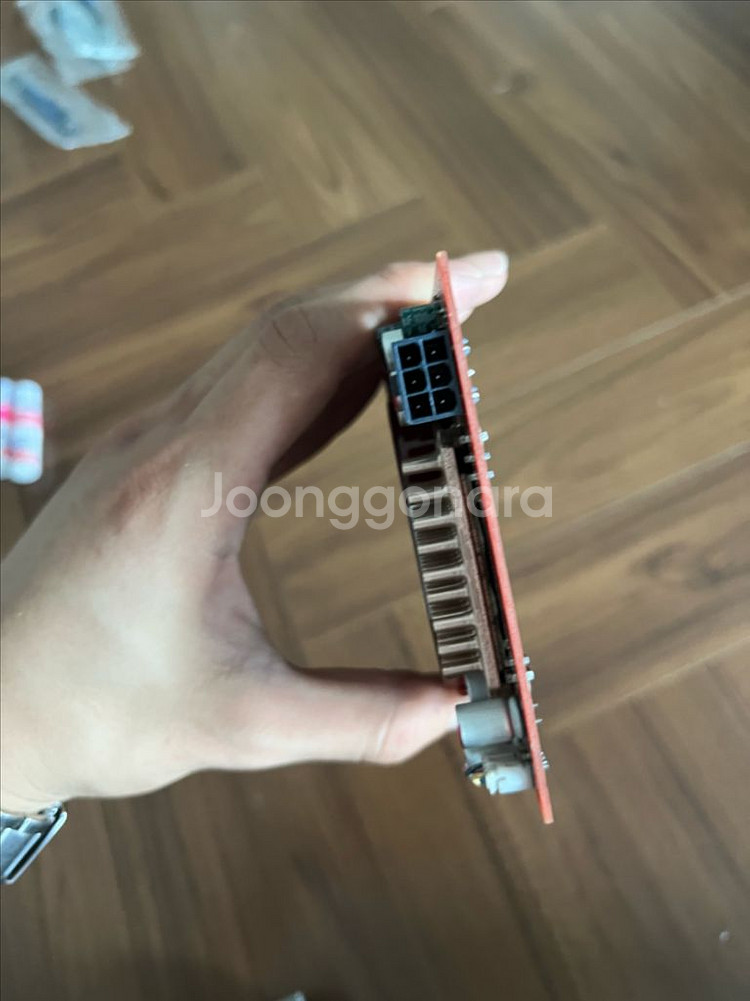 컴퓨터 기가바이트 라데온 그래픽카드--1