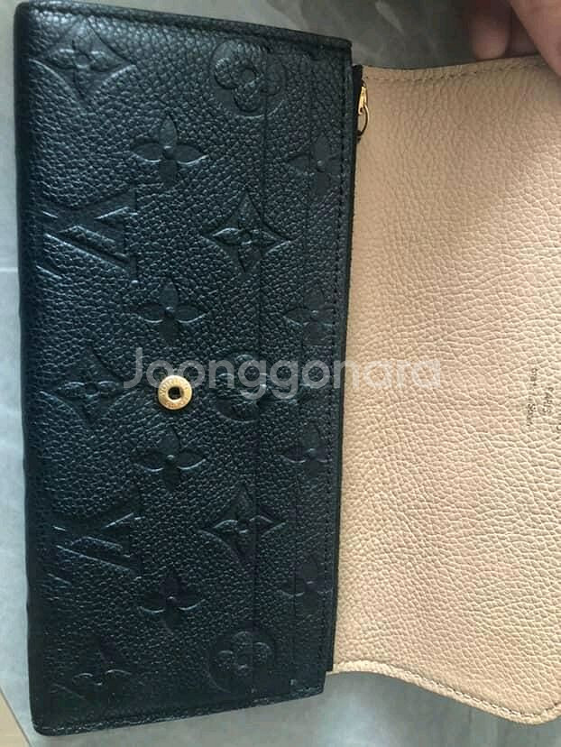 루이비통 앙프렝뜨 에밀리 월릿(쿨거래시 네고가능)--3