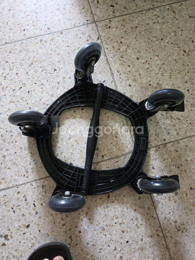 디테일링 버킷 폴딩 롤러 블랙--1