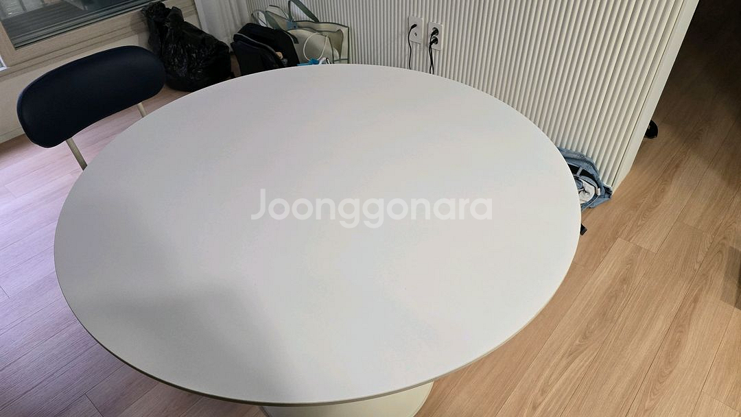 원형식탁--0