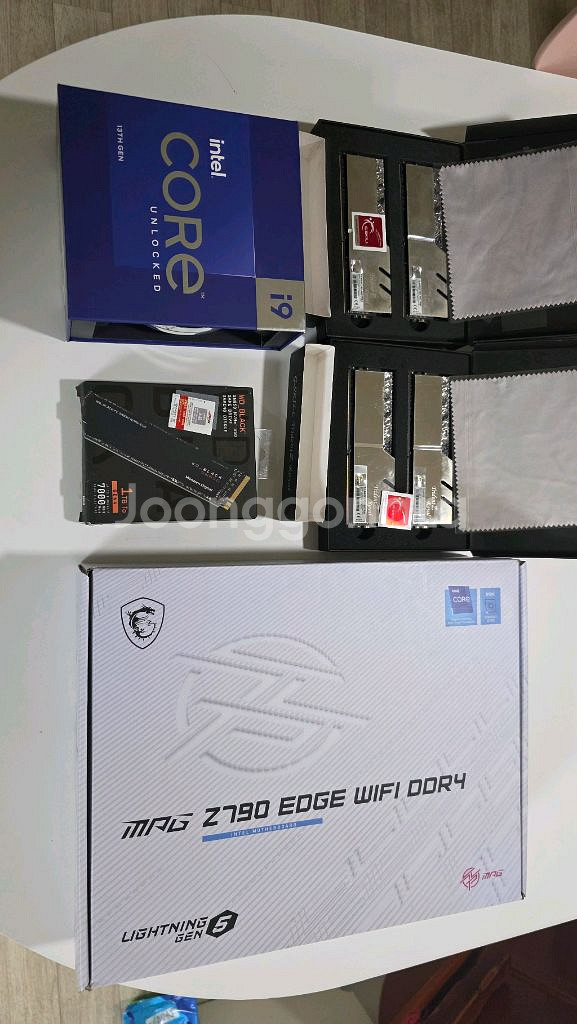 반본체 13900K, MSI Z790, 지스칼 로얄--2