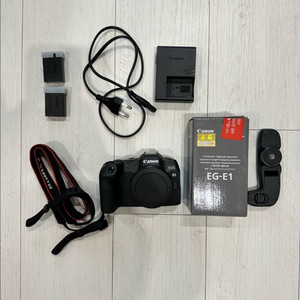 캐논 EOS R8과 확장그립 EG-E1팝니다