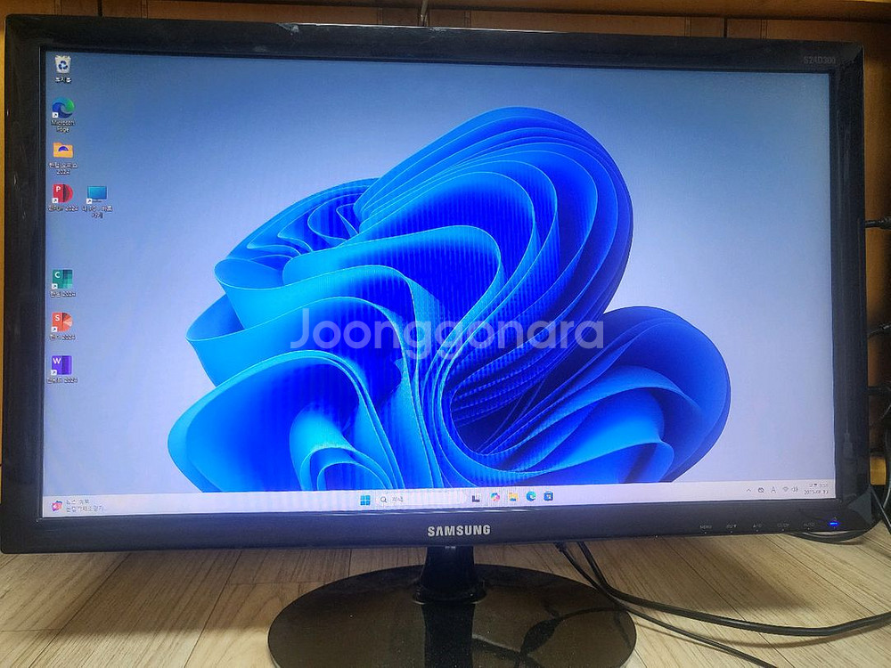 삼성전자 24인치 모니터 LS24D300 HDMI FH--2