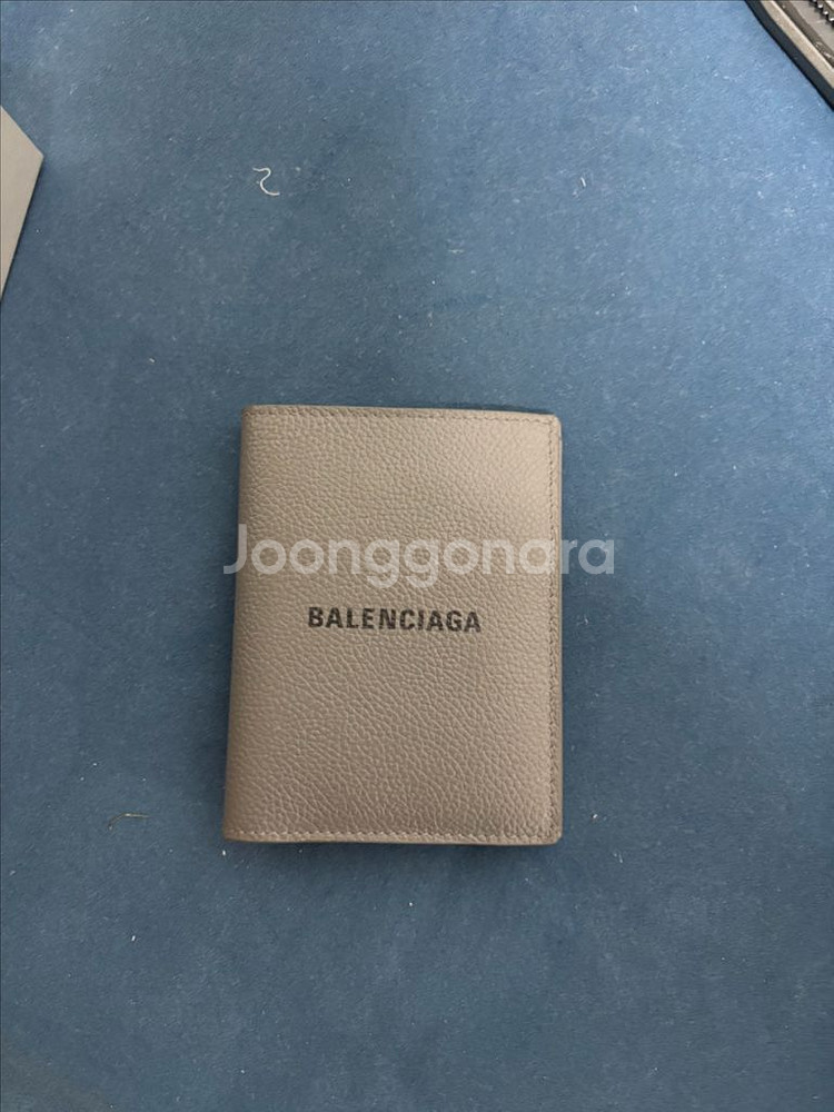 발렌시아가 반지갑--0