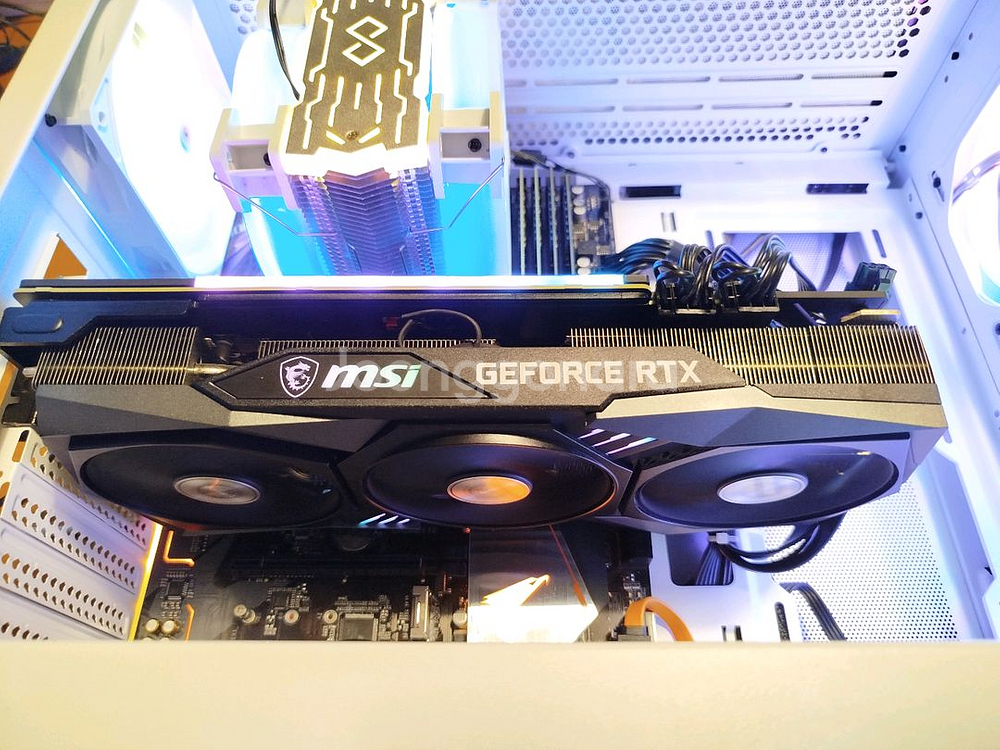MSI GeForce RTX 3070 GAMING X--7