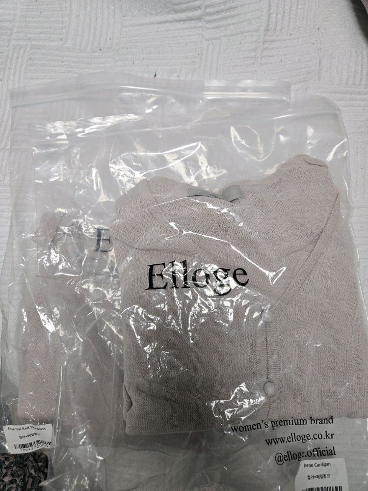 엘로주 elloge 아이린 가디건 슬리브리스 페일핑크 이미지