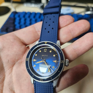 발틱 아쿠아스카프 블루 청판 판매합니다