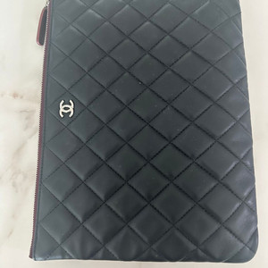 샤넬퀼팅클러치