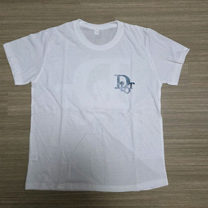 반팔티 M/L. 개당.