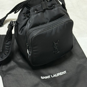 생로랑 니키 카메라백