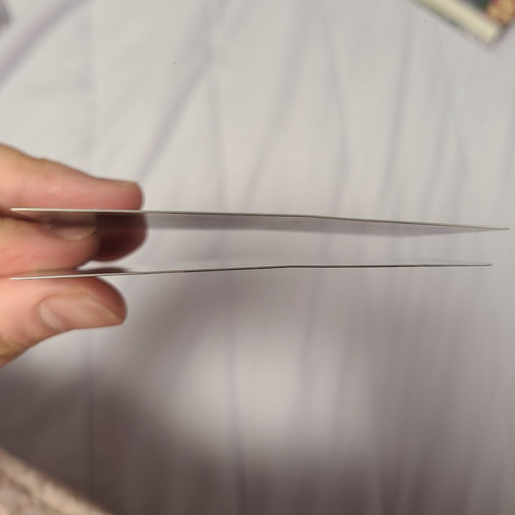 (하자ㅇ)아이유 2025 우리은행 포카 이미지