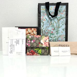 [새상품] 구찌 GG 플라워 블룸 수프림 반지갑