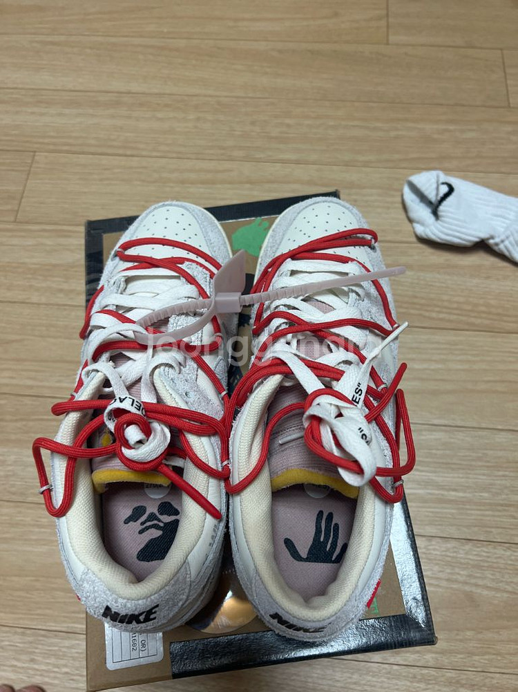 오프화이트 나이키 덩크 lot 33--0