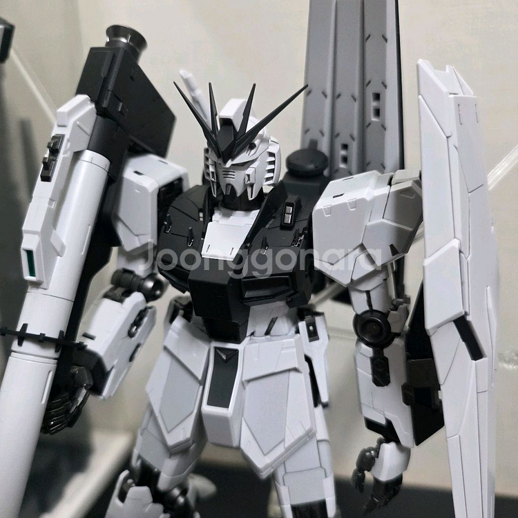 MG 뉴건담 버카 무채색 도색--1