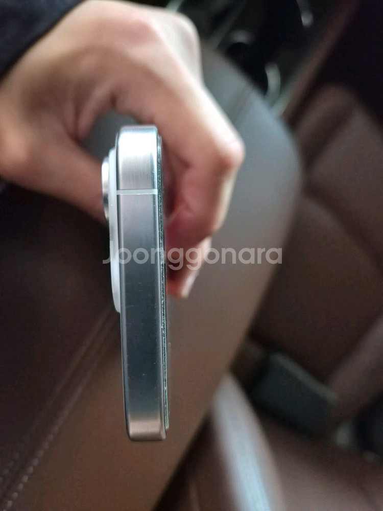 아이폰 15 Pro 화이트 128GB--4