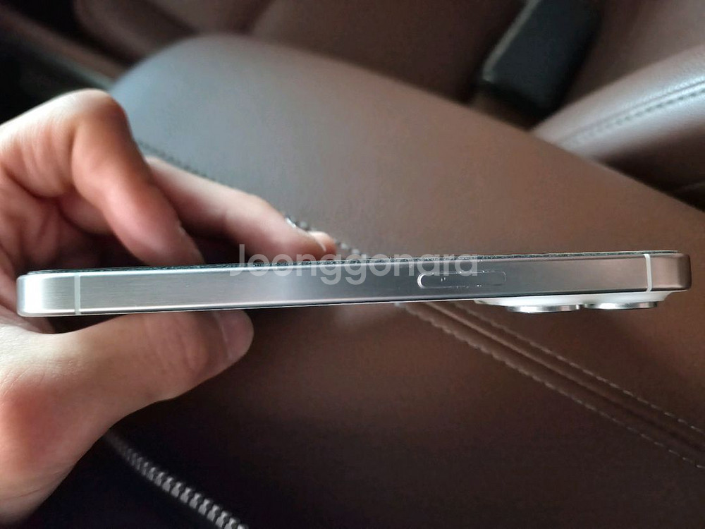 아이폰 15 Pro 화이트 128GB--3