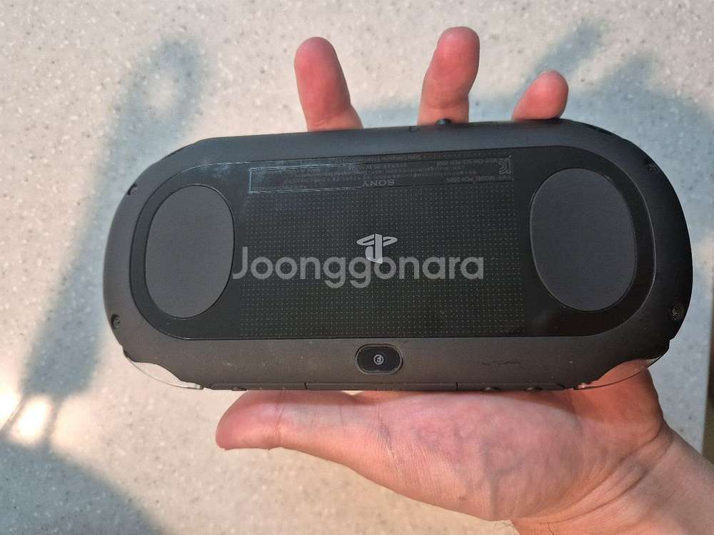 ps vita 2세대 블랙 판매합니다--1
