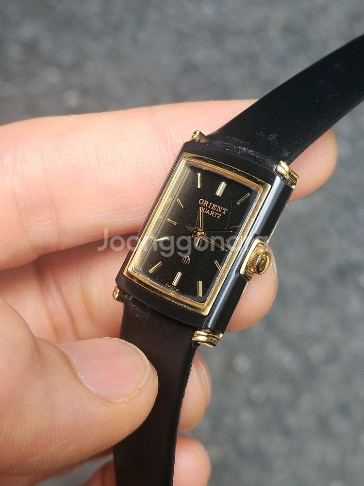 오리엔트 빈티지 탱크시계--1