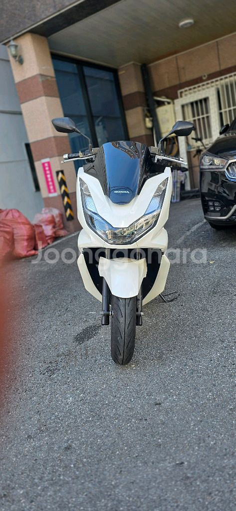 혼다 pcx125 abs tcs 22년 상태깔끔--0