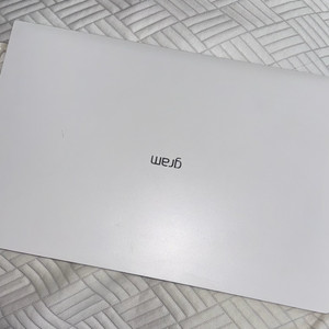 LG 그램 노트북 i5 16 인치 화이트