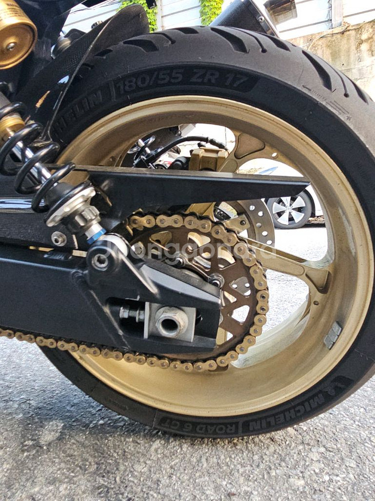 혼다 cb1300sf 풀배기 판매합니다--1