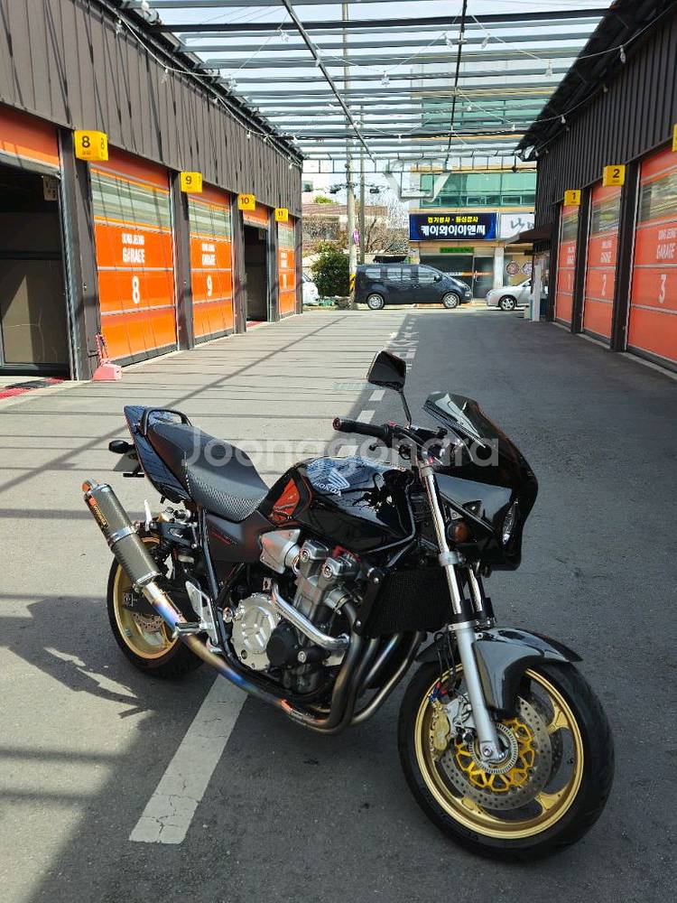 혼다 cb1300sf 풀배기 판매합니다--0