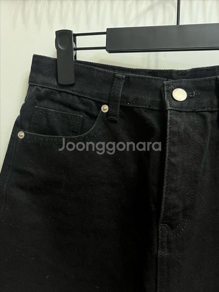 !옷장정리! 블랙 데님 숏팬츠 새상품--2