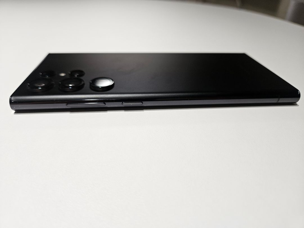 갤럭시S22울트라 블랙 A급 휴대폰 팔아요--4