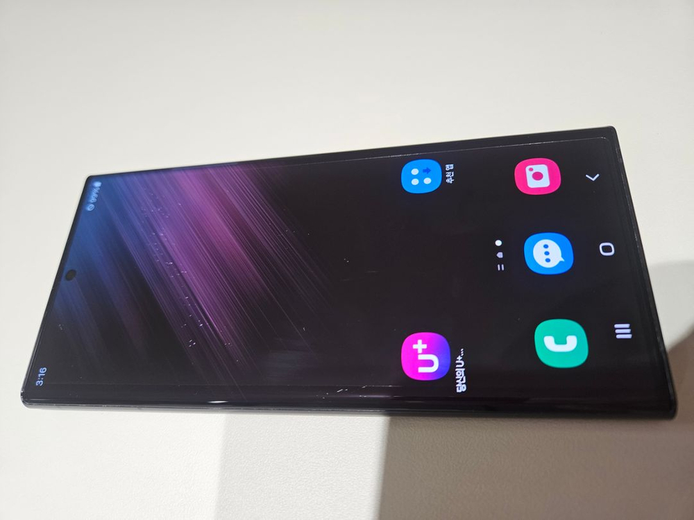 갤럭시S22울트라 블랙 A급 휴대폰 팔아요--5